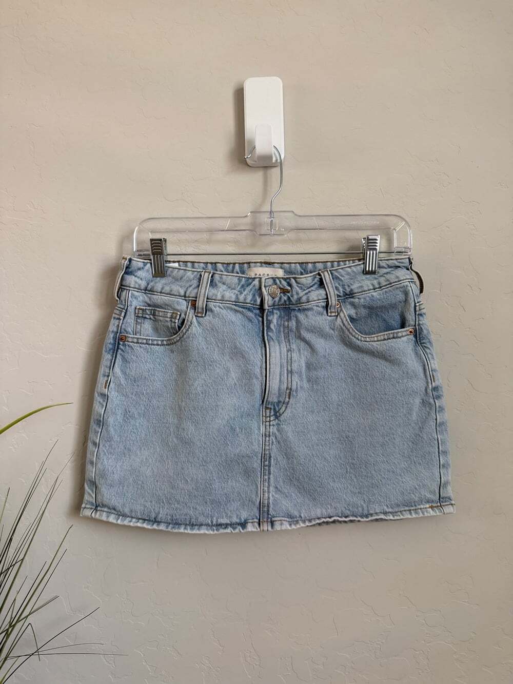 PacSun Denim Mini Skirt Size 28 Light Wash Y2K Style